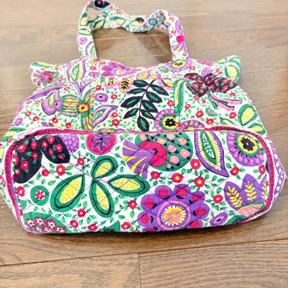 Vera Bradley Quilted Tote Bag Cotton Top Handle Purse Retired Print Viva La Vera
